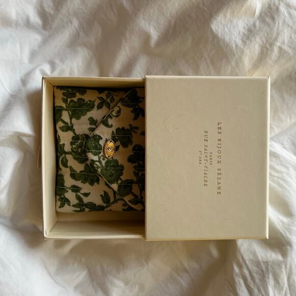 Sezane Tessa Earrings - Gold - ear cuff - Picture 8 of 8